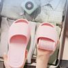 Durian Hole Slippers Perforated Shoes Men'S Women'S Shoes Fashionable Versatile Lightweight And Non Slip Sports Beach Sandals